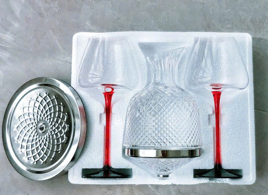 Quattronotti Appassimento Limited Edition - Gift Set: 3 Wine Bottles + 1 Decanter + 2 Wine Glass